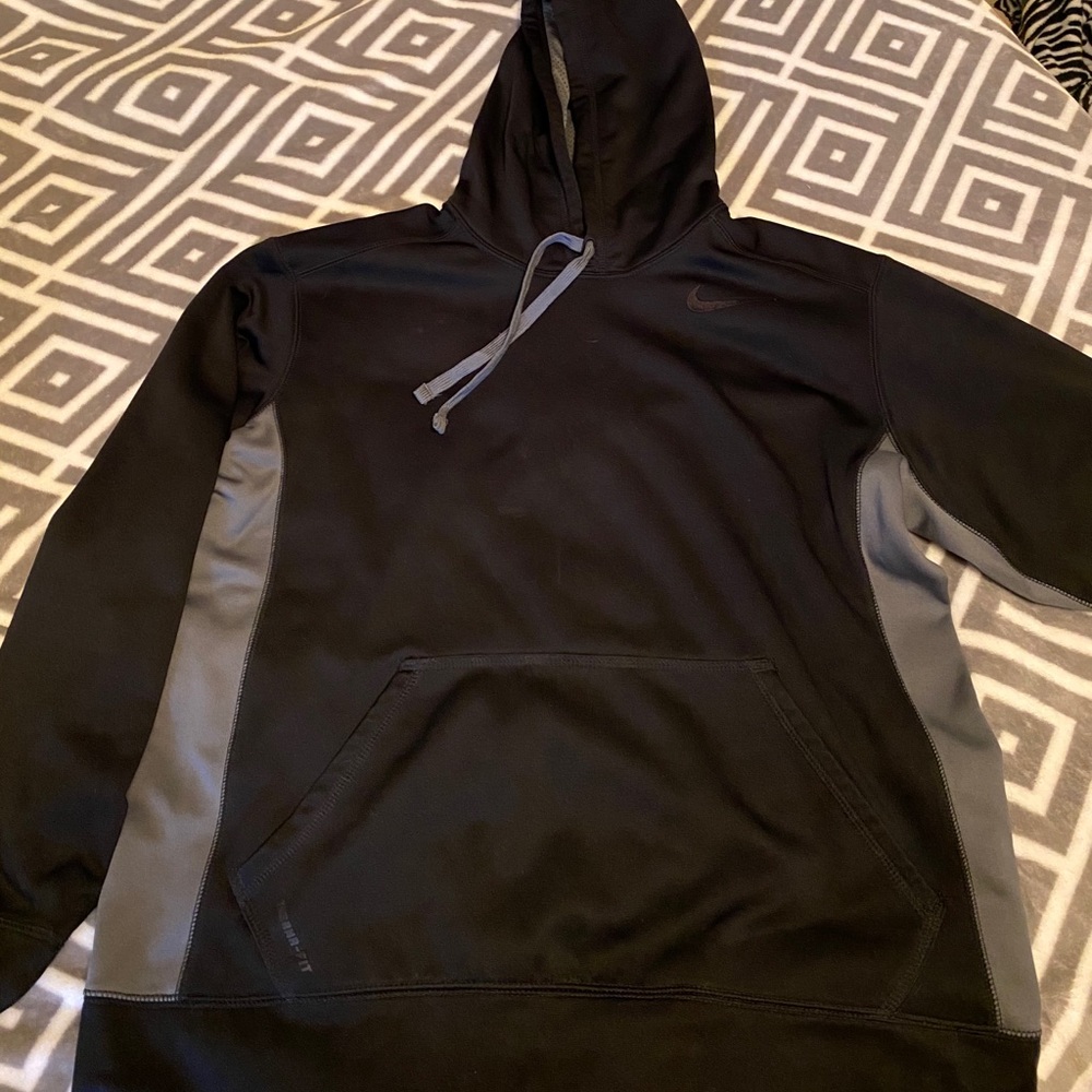 men’s black/gray nike hoodie